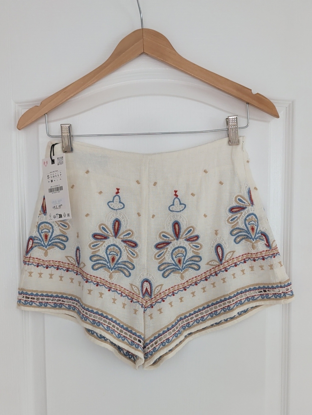 New ZARA Embroidered Linen Blend Boho High Rise Shorts S 3" Inseam Cream Blue
